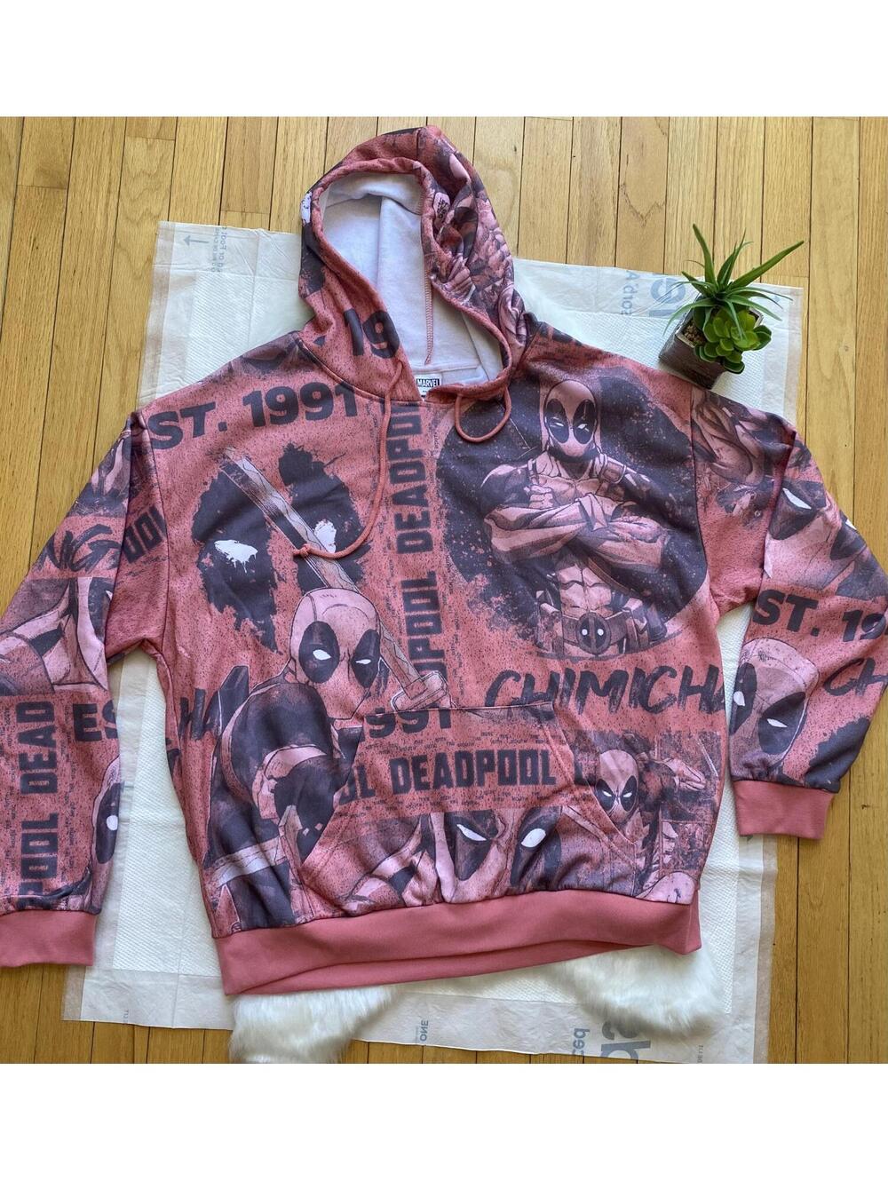 Deadpool Graphic Pullover Hoodie XL